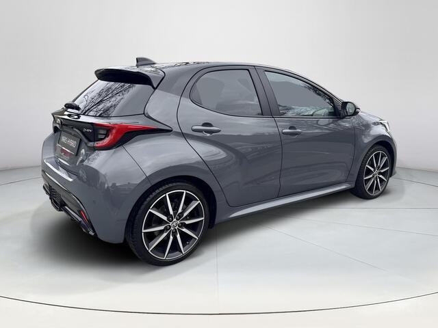 Toyota YARIS 1.5 Hybrid 130 GR SPORT PLUS PACK | 06-10141018 Voor meer informatie