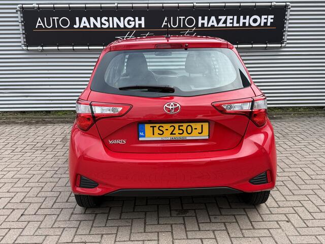 Toyota YARIS 1.0 VVT-i Active met slechts 27.105km!!! | Bluetooth | Clima | Camera | Radio | Elekt. Ramen | Rijstrooksensor | RIJKLAARPRIJS INCL 12 MAANDEN GARANTIE EN BEURT