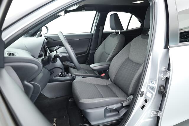 Toyota YARIS Cross 1.5 Hybrid 130 Teamplayer | Winter pack | Safety Pack | Navi | Apple CarPlay | Camera | Adapt. Cruise