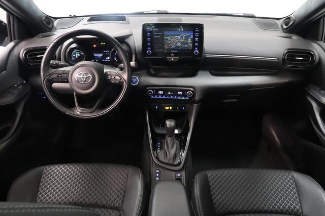 Toyota YARIS 1.5 Hybrid Executive | Panoramadak | JBL audio | Navigatie | Camera | Stuur & stoel verwarming |