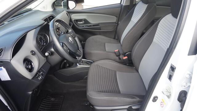 Toyota YARIS 1.5 Hybrid Aspiration Hybride Automaat