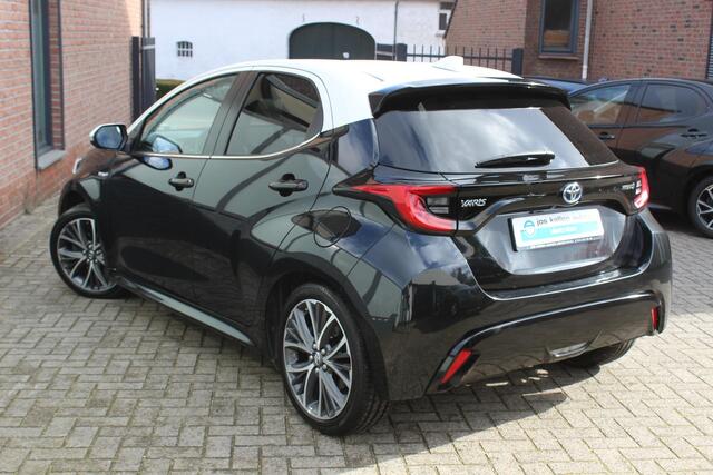 Toyota YARIS 1.5 Hybrid Executive Bi Tone, Leer, Camera, Carplay, Adaptieve Cruise, 17inch