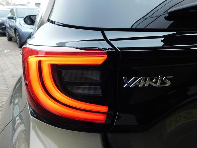 Toyota YARIS 1.5 Hybrid 115 First Edition