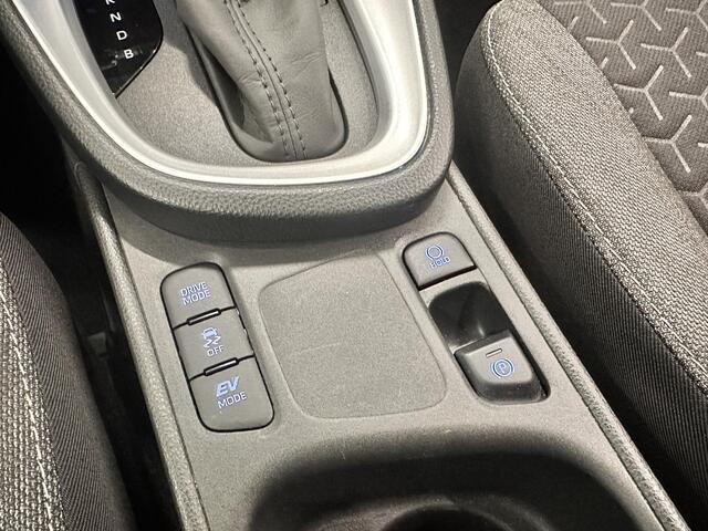 Toyota YARIS Cross 1.5 Hybrid Dynamic Navigatie Apple Carplay/Android Auto Camera Parkeersensoren achter Adaptive Cruise Control Full LED Lichtmetalen velgen Climate Control