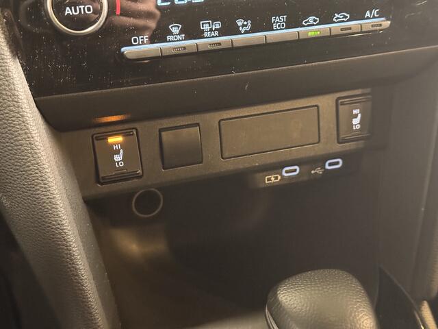 Toyota YARIS Cross 1.5 Hybrid 115 First Edition | Winterpakket | Apple Carplay |