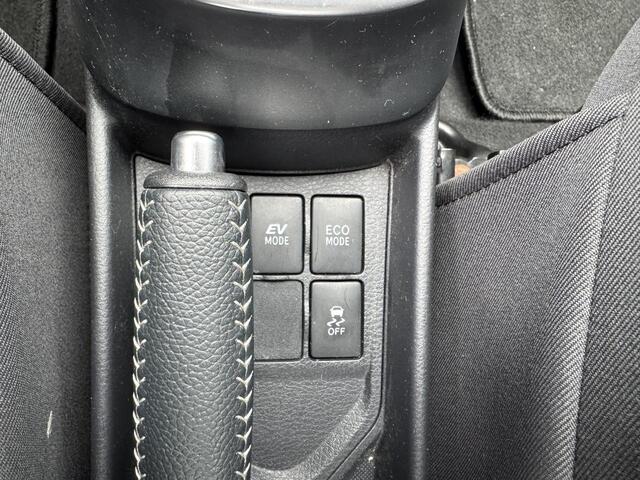 Toyota YARIS 1.5 Hybrid Active