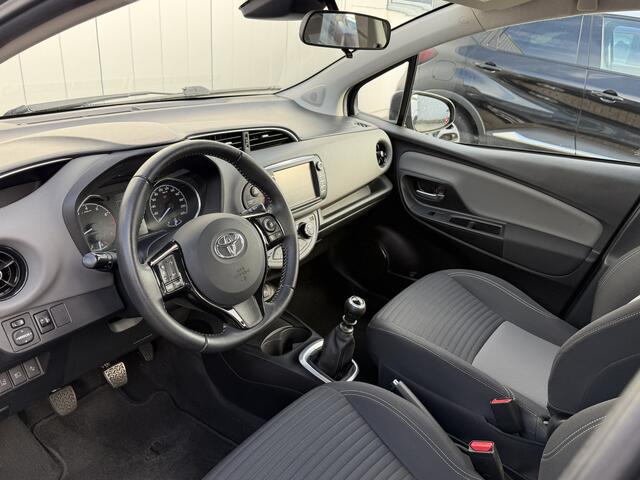 Toyota YARIS 1.5 VVT-i Aspiration NL Auto Trekhaak Camera Clima Cruise