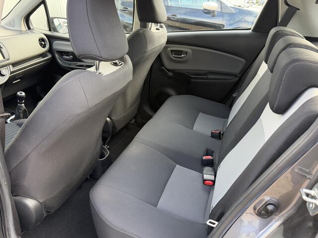 Toyota YARIS 1.5 VVT-i Aspiration NL Auto Trekhaak Camera Clima Cruise