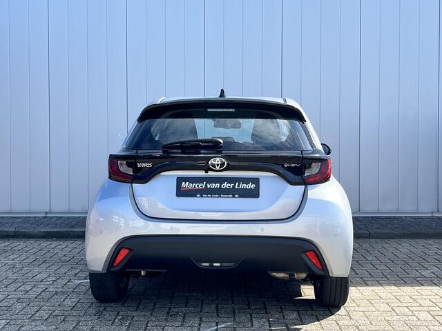 Toyota YARIS 1.5 Hybrid 115 Active Limited Parkeersensoren Stoel Stuur verwarming Carplay
