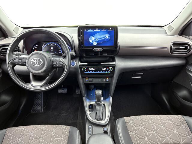 Toyota YARIS Cross 1.5 Hybrid Executive Pano | Navi | Carplay | QI | Stoelverwarming | PDC | Camera |