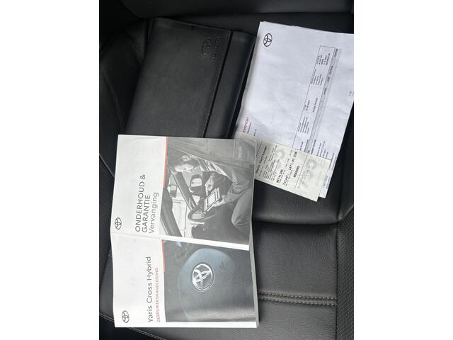 Toyota YARIS Cross 1.5 Hybrid Launch Edition / Duurste uitvoering / Dealer onderhouden / Trekhaak /