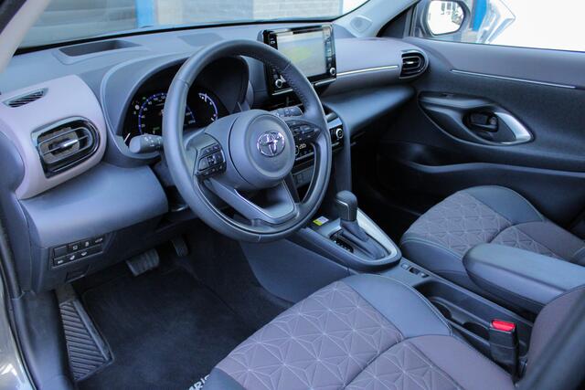 Toyota YARIS Cross 1.5 Hybrid Executive |trekhaak|elek klep|360 camera| stoel/stuurverwarming|