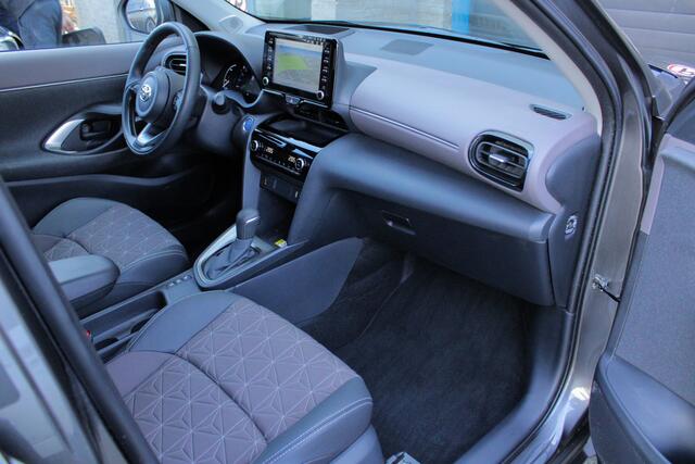 Toyota YARIS Cross 1.5 Hybrid Executive |trekhaak|elek klep|360 camera| stoel/stuurverwarming|