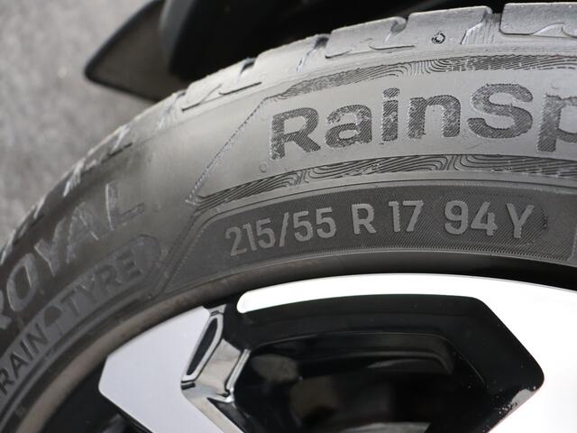 Toyota YARIS Cross 1.5 Hybrid First Edition Limited | Stoel en stuurverwarming |