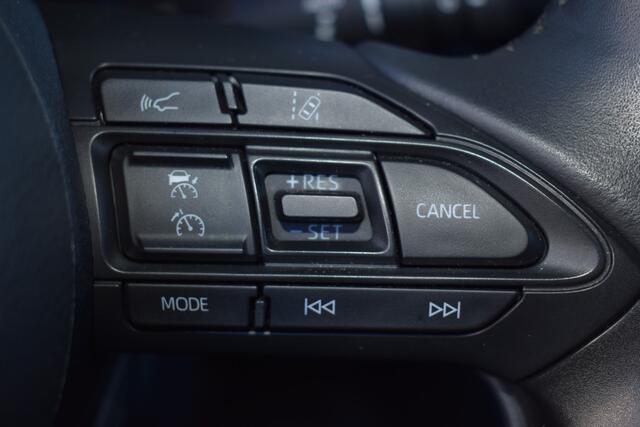 Toyota YARIS Cross 1.5 Hybrid Adventure | Trekhaak | Navigatie | Camera | Stoelverwarming | Apple Carplay + Android Auto |