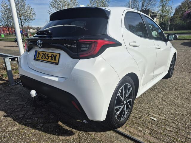 Toyota YARIS 1.5 Hybrid Dynamic TREKHAAK
