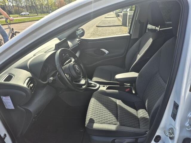 Toyota YARIS 1.5 Hybrid Dynamic TREKHAAK