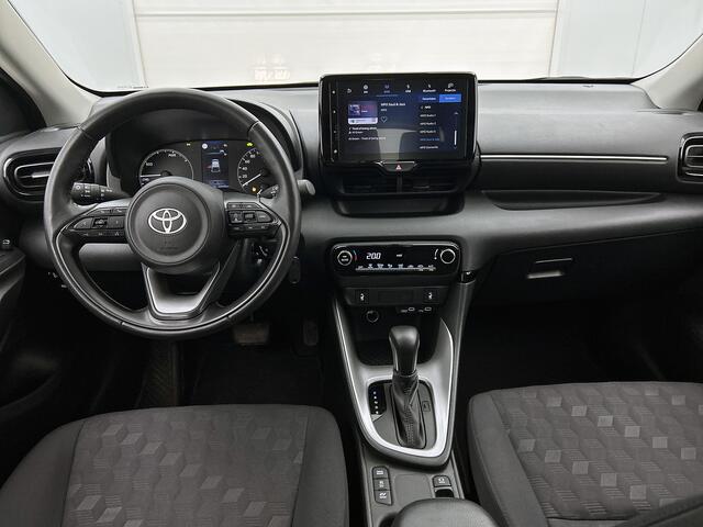 Toyota YARIS 1.5 Hybrid 115 Active | Parkeersensor voor en achter | Stoelverwarming |