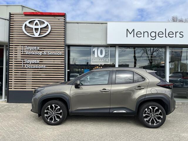 Toyota YARIS Cross 1.5 Hybrid 115 First Edition | Stoelverwarming | Parkeersensoren | Dodehoek detectie