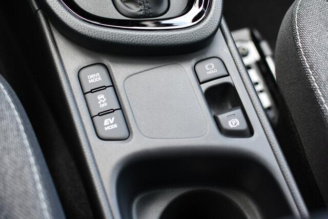 Toyota YARIS Cross 1.5 Hybrid 115 First Edition Automaat 116Pk | Comfort Pack | Apple Carplay / Android Auto | Dodehoekdetectie | BTW-auto |