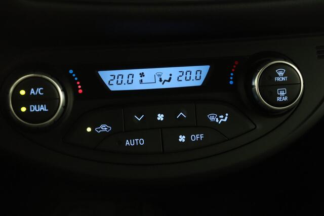 Toyota YARIS 1.5 Hybrid Dynamic