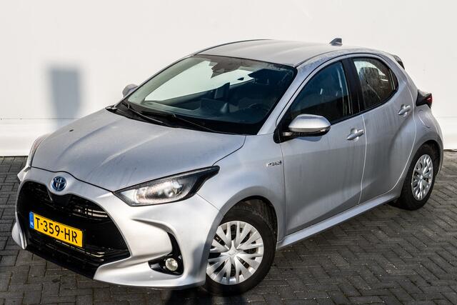 Toyota YARIS 1.5 Hybrid Active Automaat | 66.000 KM, Camera | Keyless |Clima | PDC | | Trekhaak Cruise | Navi | Carplay/Android | Regensensor |
