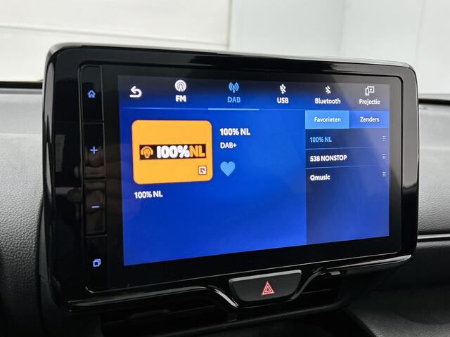 Toyota YARIS Cross 1.5 Hybrid GR Sport | Stoel en stuurwielverwarming | Dealeronderhouden | Panorama dak | Onderweg-naar-dealer