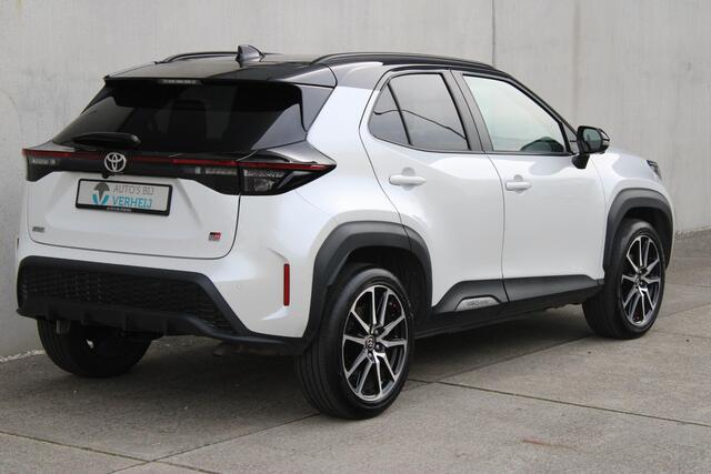 Toyota YARIS Cross 1.5 Hybrid 130 GR SPORT / ADAPT CRUISE / 360 CAMERA / PANO DAK / JBL SOUND / BI-TONE