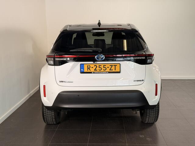 Toyota YARIS Cross 1.5 Hybrid Business Plus | Stoelverwarming | Parkeersensoren voor en achter | Ruben t/m 16-4