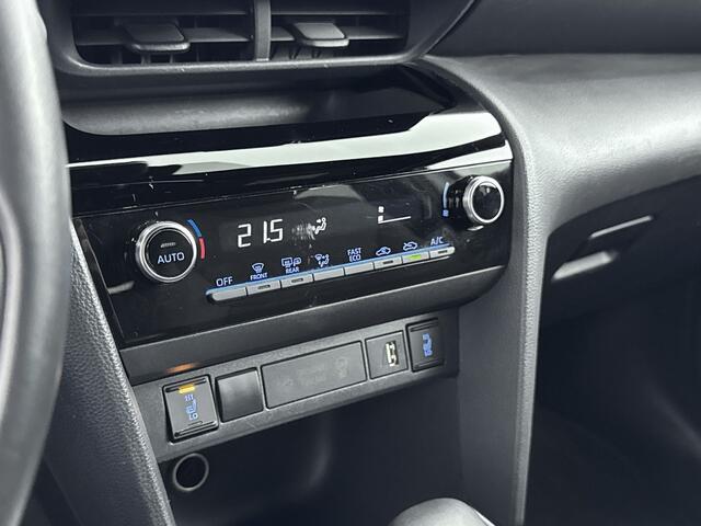 Toyota YARIS Cross 1.5 Hybrid Dynamic | Trekhaak | Keyless Entry-Start | Achteruitrijcamera |