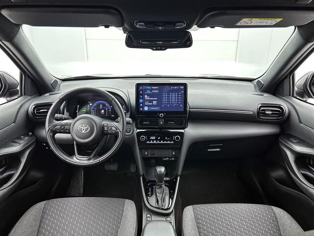 Toyota YARIS Cross 1.5 Hybrid 115 First Edition | BTW Voertuig | Stoel en stuurwielverwarming |