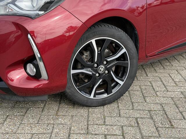 Toyota YARIS 1.5 Hybrid Bi-Tone