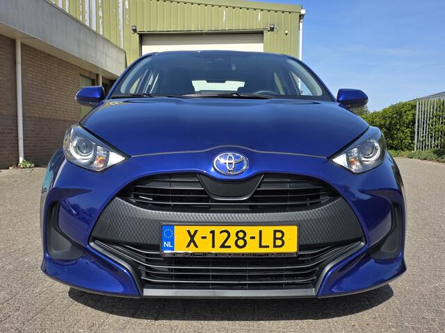 Toyota YARIS 1.5 VVT-i Active, Camera! Carplay! NL auto! Zondag OPEN!