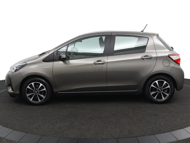 Toyota YARIS 1.5 Hybrid Energy | Trekhaak | Navigatie | Achteruitrijcamera | Cruise Control |