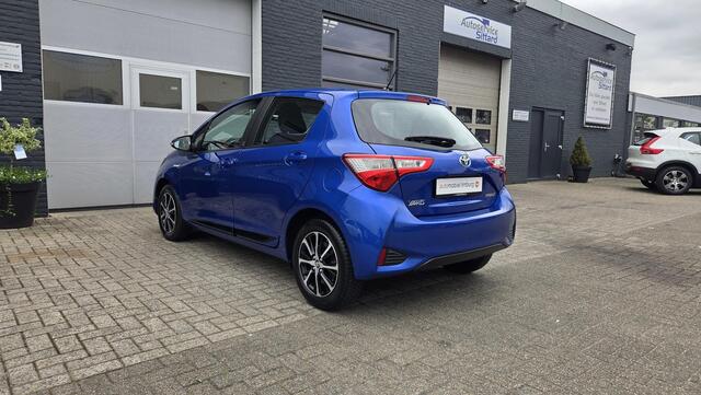 Toyota YARIS 1.5 Hybrid Team D | NAVIGATIE | WINTERPAKKET | CAMERA | VOLLEDIGE ONDERHOUDSHISTORIE