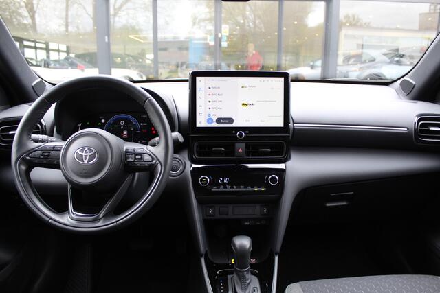 Toyota YARIS Cross 1.5 Hybrid 115 Dynamic Plus | Rijklaar | Stoel/-stuurverw. | Apple/Android | Navi | Keyless | LED | Camera | Adap.cruise | Clima