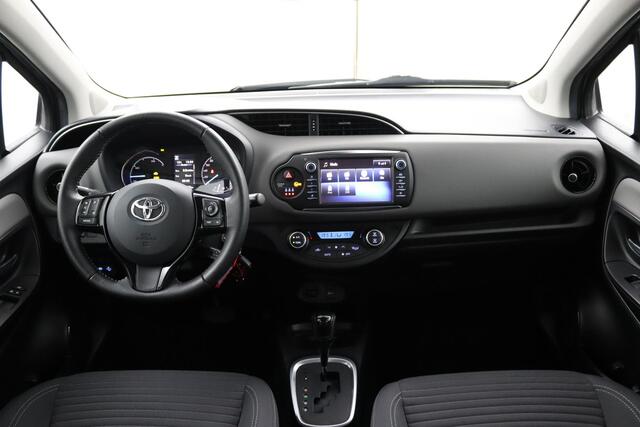 Toyota YARIS 1.5 Hybrid Active Navigatiesysteem | Cruise Control | All season banden |