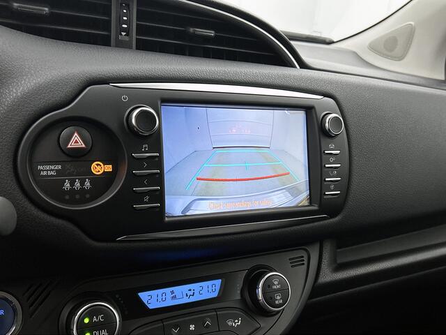 Toyota YARIS 1.5 Hybrid Y20 Pre Crash Safety | Navigatie | Cruise Controle | Onderweg-naar-dealer