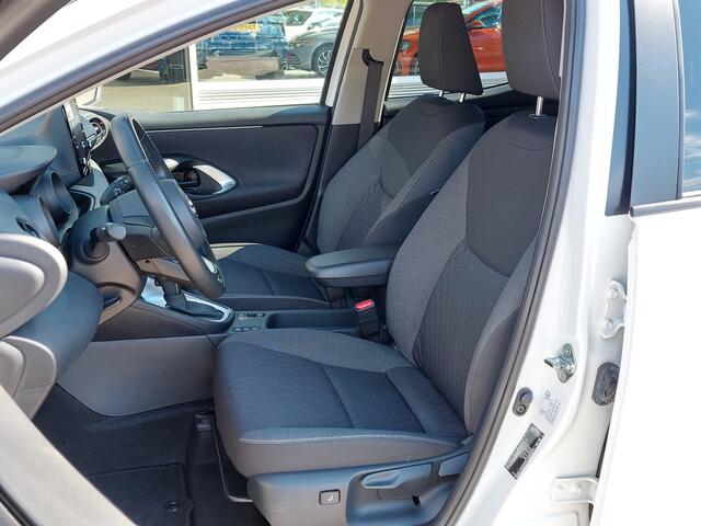 Toyota YARIS 1.5 Hybrid Dynamic | Apple Carplay+Android Auto | Clima | Adap.Cruise | Led Koplampen | Rijstrook+Licht+Regensensor | Achteruitrijcamera | Stoelverwarming | Mistlampen | Privacy Glass |16''lm