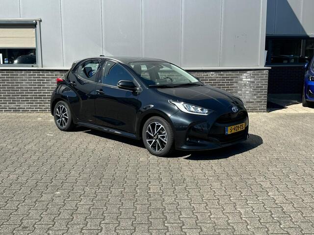 Toyota YARIS 1.5 HYB. DYNAMIc stoelverwarming, Climat, Led, Lichtmetaal