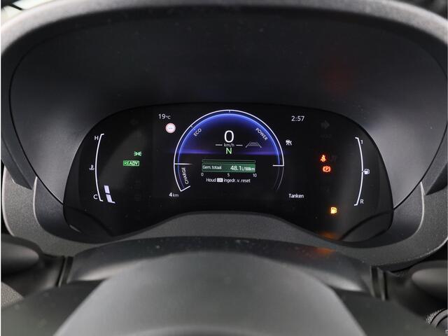 Toyota YARIS 1.5 Hybrid 115 PK Dynamic met Comfortpakket || Nu met ¤ 3.600,- korting ||