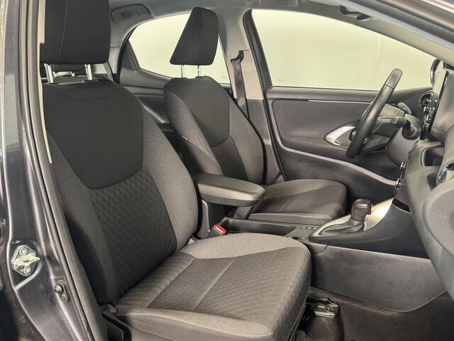 Toyota YARIS 1.5 Hybrid 115 Dynamic | Navigatie | Parkeersensoren | Stoelverwarming |