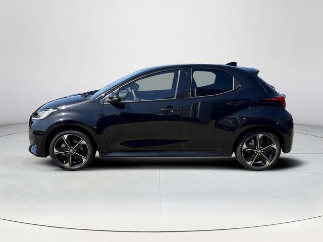 Toyota YARIS 1.5 Hybrid 130 Executive **NIGHT SKY BLACK/ NIEUWE AUTO/ DIRECT LEVERBAAR**