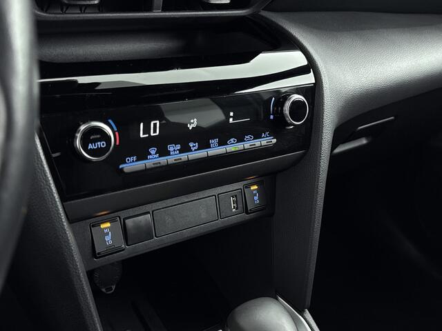 Toyota YARIS Cross 1.5 Hybrid Dynamic Team-D. | PDC | Stuur-Stoelverwarming |
