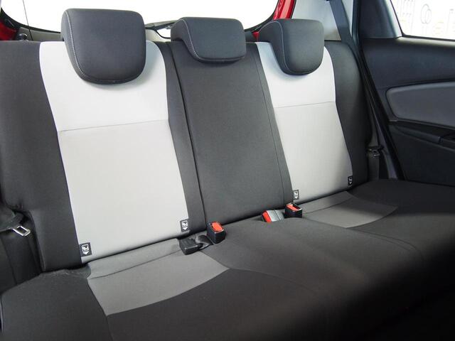 Toyota YARIS 1.0 VVT-i Design Red Camera (APK:Nieuw) Incl.Garantie