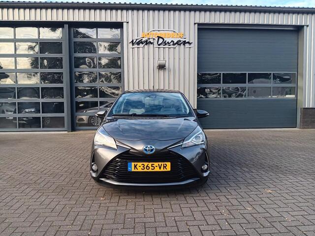 Toyota YARIS 1.5 Hybrid Aspiration Clima/Cruise Camera Elec Ramen/Spiegels inklapbaar Trekhaak Stoelverw