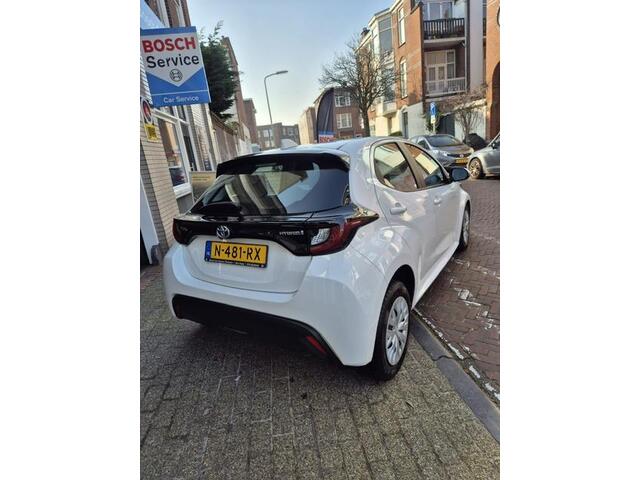 Toyota YARIS 1.5 Hybrid Active