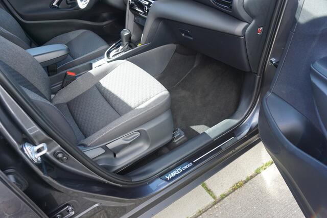 Toyota YARIS Cross 1.5 Hybrid 130 Dynamic |Navi|Carplay|Dodehoek|PDC V+A|Camera|Stoel en stuurverw.|