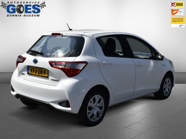 Toyota YARIS 1.5 Hyb. Active