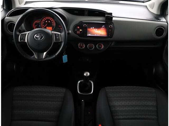 Toyota YARIS 1.0 VVT-i Aspiration | Airco | Parkeersensoren | Parkeercamera |